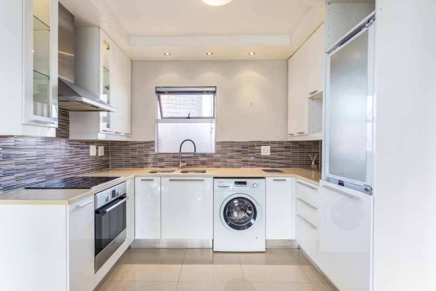 2 Bedroom Property for Sale in Green Point Western Cape